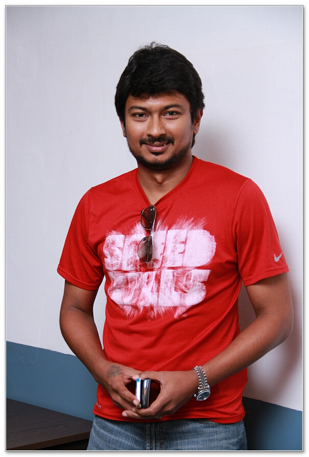 BEHINDWOODS ORU KAL ORU KANNADI CONTEST - IMAGES